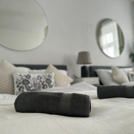 Spacious Apartment, 3 Min To U1 Reumannplatz Вена Экстерьер фото