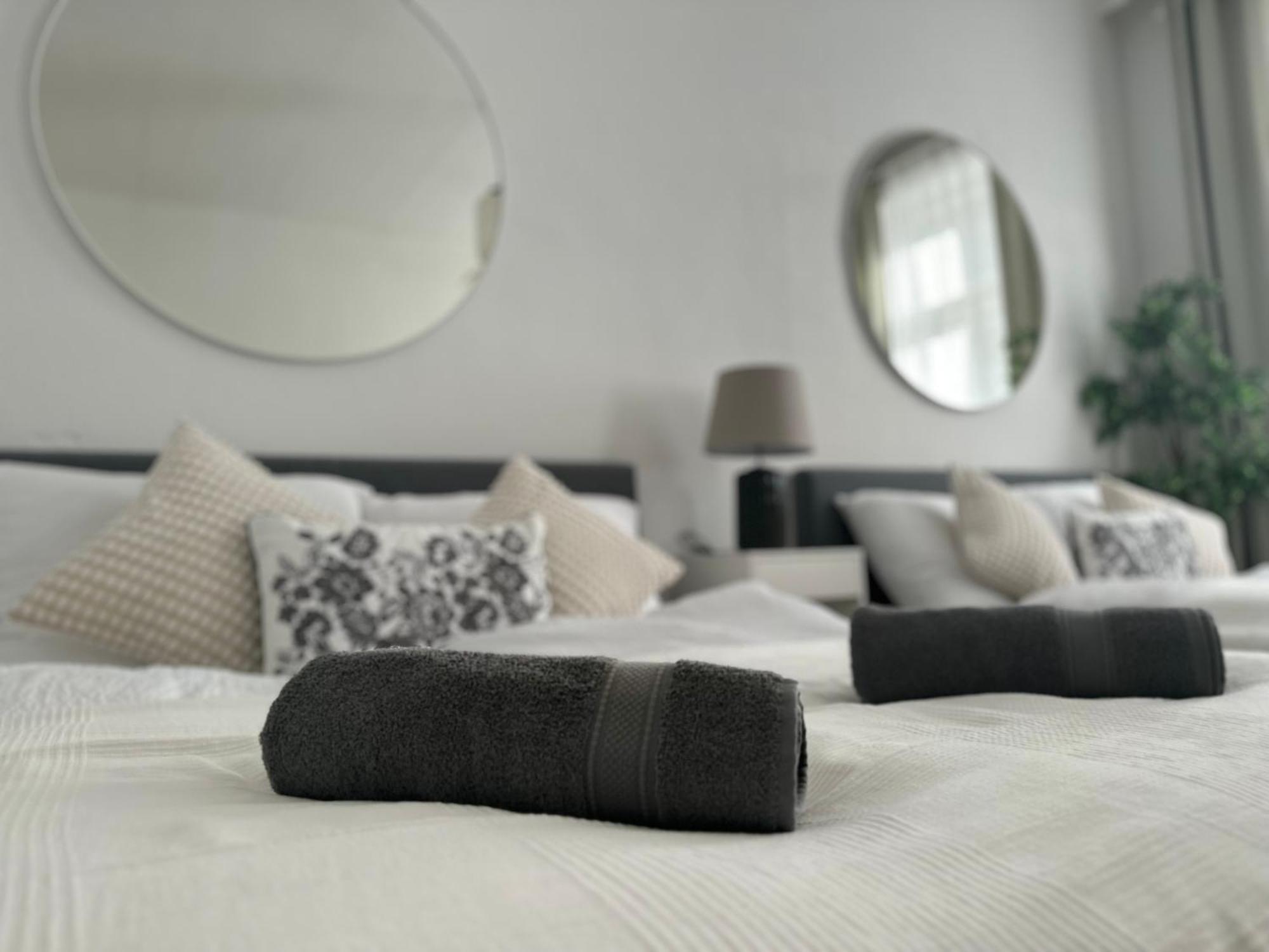 Spacious Apartment, 3 Min To U1 Reumannplatz Вена Экстерьер фото