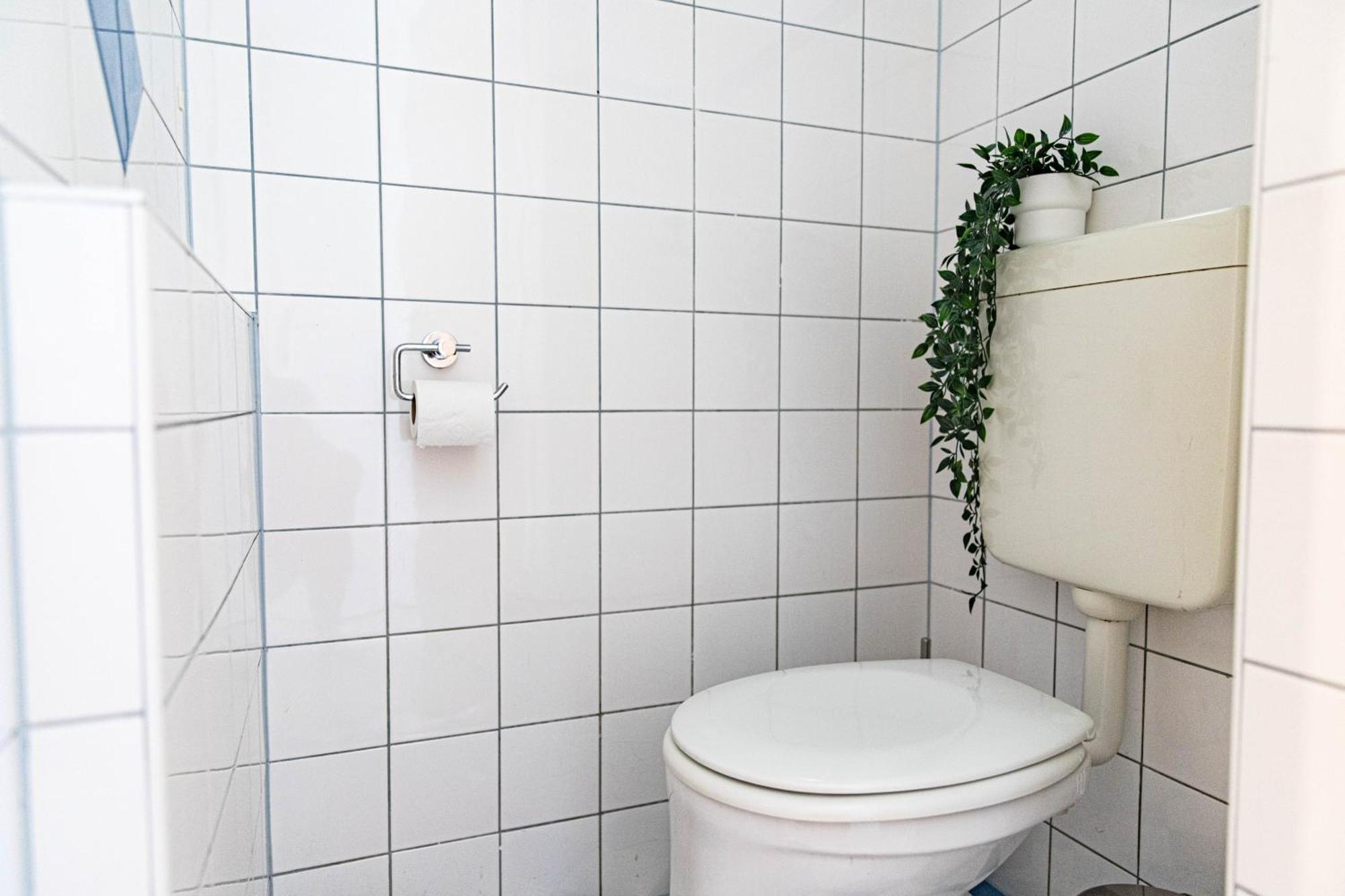 Spacious Apartment, 3 Min To U1 Reumannplatz Вена Экстерьер фото